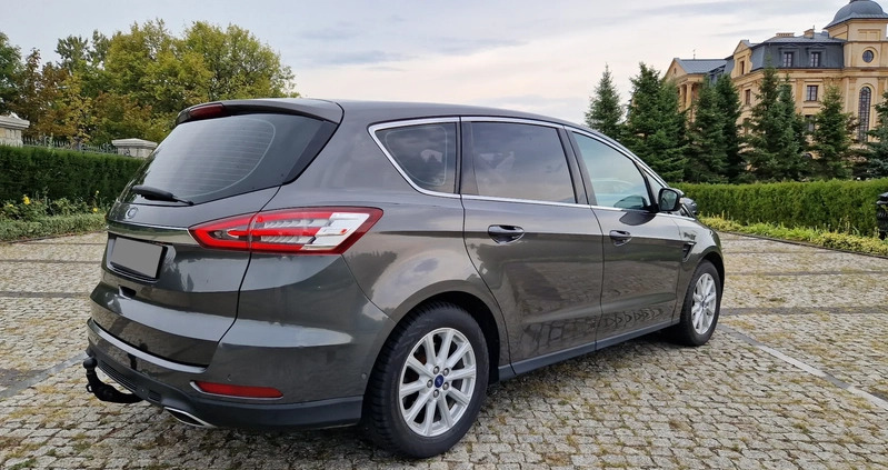 Ford S-Max cena 58800 przebieg: 219559, rok produkcji 2017 z Bydgoszcz małe 704